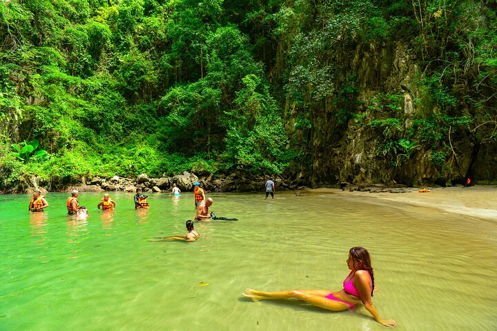 Koh Lanta 4 Islands av Private Longtail Boat med Emerald Cave