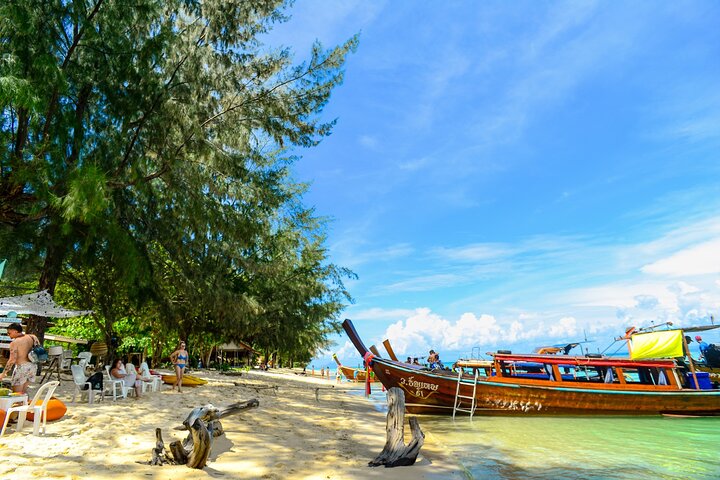 Koh Lanta 4 Islands av Private Longtail Boat med Emerald Cave