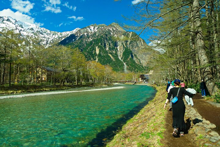 Kamikochi & Castello di Matsumoto: Una perfetta giornata Natura & Patrimonio
