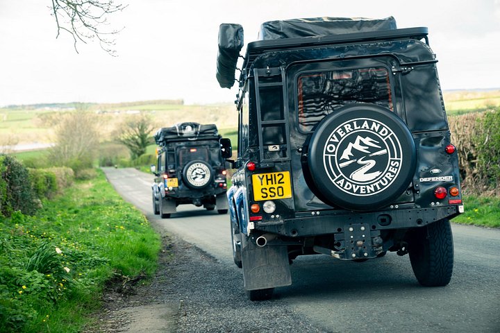 Lej Land Rover Defender Camper til at besøge Northumberland og videre