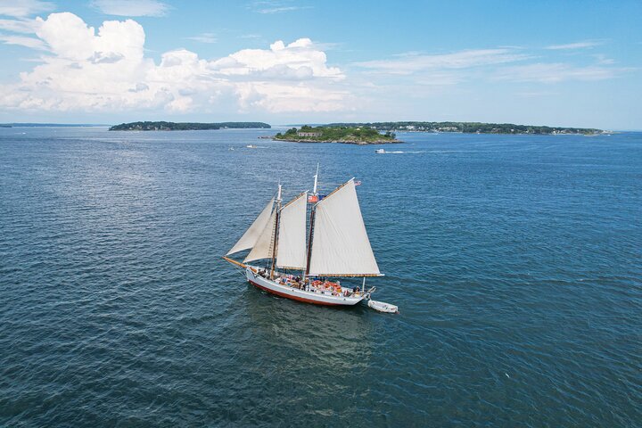 Crociera pomeridiana con Windjammer lungo la costa di Portland, nel Maine