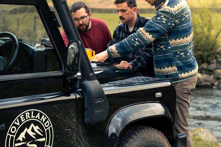 Lej Land Rover Defender Camper til at besøge Northumberland og videre