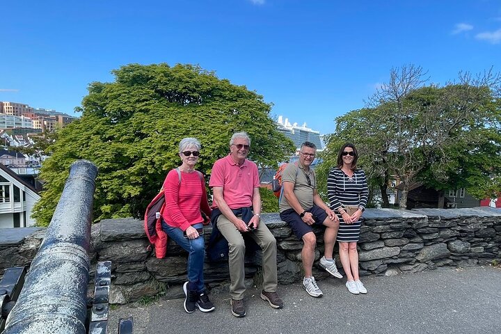 Stavanger Walking Tour: Udforsk de bedste seværdigheder og skjulte perler