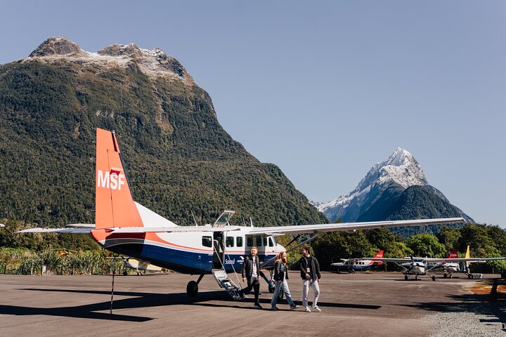 Milford Sound Cruise met retourvlucht Vluchten vanuit Queenstown