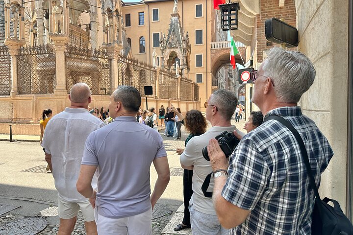 Verona må-se steder: Guidet gåtur i byen med lokale eksperter