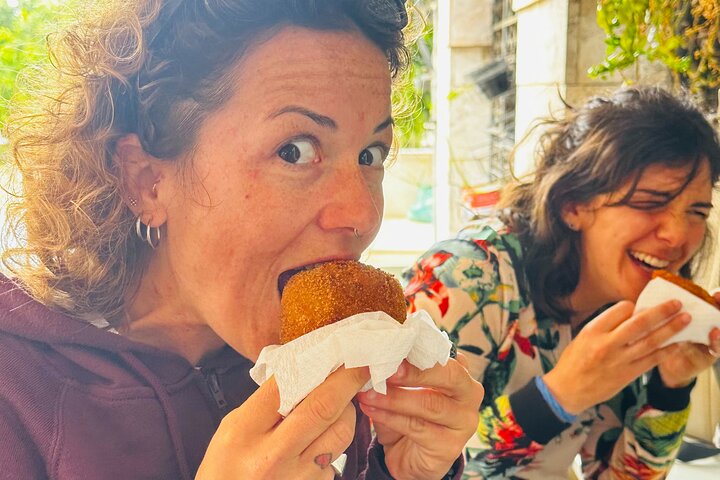 Taormina: Sizilianische Street Food & Wine Tour von Do Eat Better