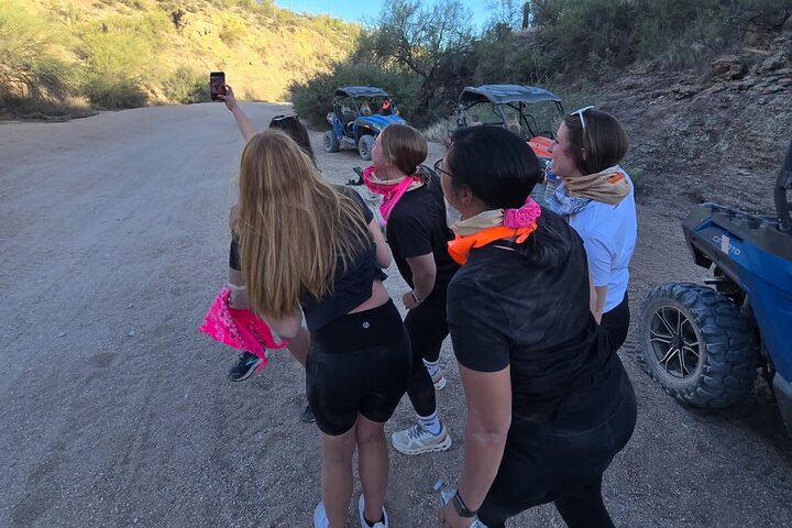 Tour guidé en ATV ou UTV au coucher du soleil pour 2 personnes hors route à Scottsdale