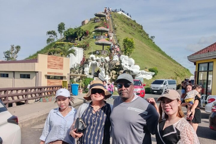 Hoteller i nærheden af Tarsier, Waterfalls & Chocolate Hills Tour