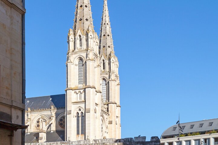 Bästa introduktionen till Nîmes på 2 timmar med en lokal