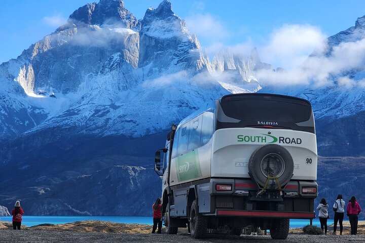 Torres Del Paine heldags terrängbil 4x4 från El Calafate