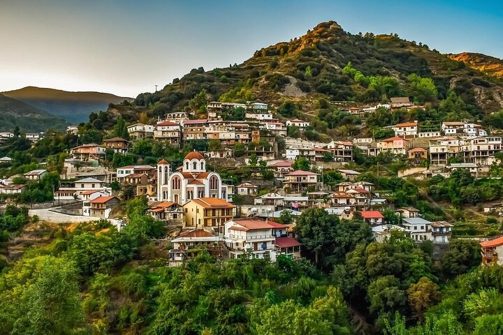 Excursão de autocarro pelas montanhas Troodos, Kykkos e Omodos a partir de Pafos