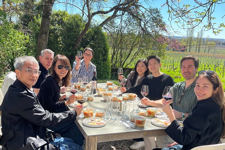 Excursión de un día a Saint-Émilion: visita al pueblo, castillos y almuerzo