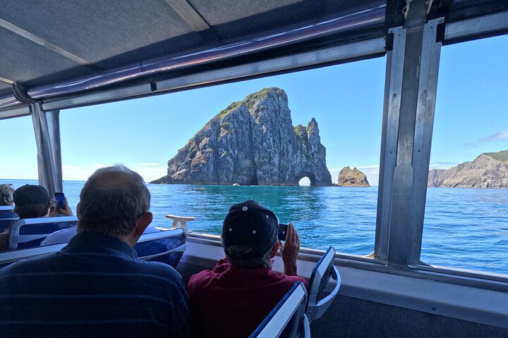 Excursie aan wal: Hole in the Rock Cruise met eiland tussenstop