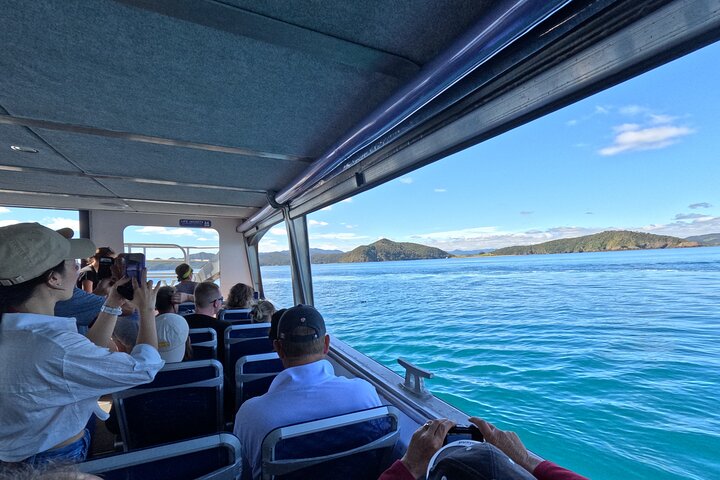 Excursie aan wal: Hole in the Rock Cruise met eiland tussenstop