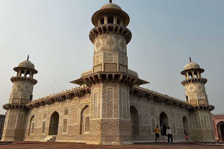 Von Delhi Taj Mahal Agra Ganztägige private Tour