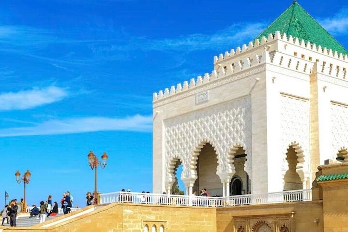 Explorez Rabat en Tuk Tuk électrique – Visite privée des points forts de la ville