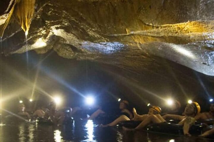 Vang Vieng: Zipline, Cave Tube, Trek, Longtail Boat, lagun 2