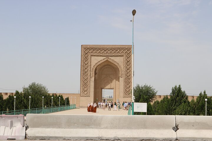 Tour di 2 giorni in campeggio Aydar Lake Yurt da Bukhara