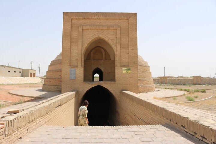 Tour di 2 giorni in campeggio Aydar Lake Yurt da Bukhara