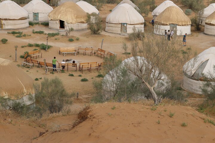 Tour di 2 giorni in campeggio Aydar Lake Yurt da Bukhara