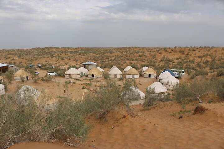 Tour di 2 giorni in campeggio Aydar Lake Yurt da Bukhara