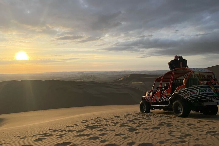 Full Paracas & Huacachina Day Trip from Lima: Sunset Experience