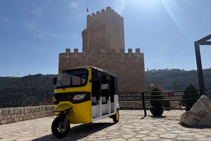 Rutas en Tuk Tuk por Alcalá del Júcar