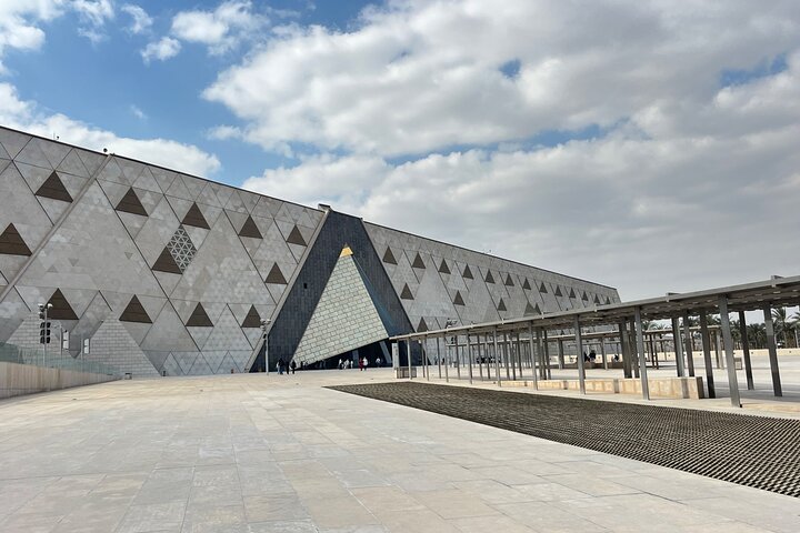 Visite privée VIP des pyramides de Gizeh et Sphinx au départ du port d'Alexandrie