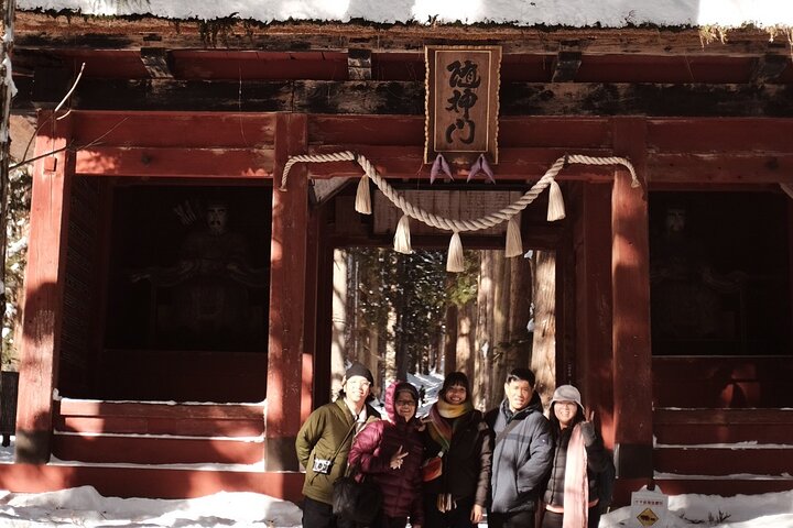 Visite privée du singe des neiges et du sanctuaire de Togakushi