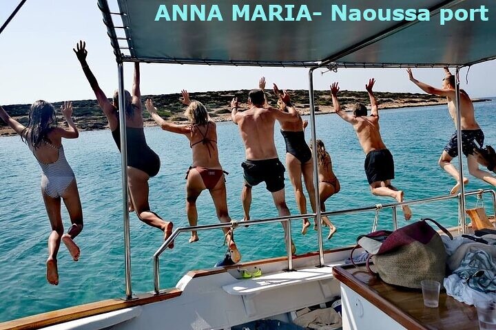 Excursion en bateau d'une demi-journée à Paros au départ du port et de la baie de Naoussa .