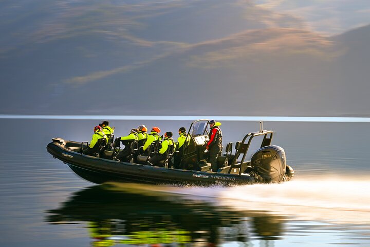 RIB aventura no Lysefjord com passeio turístico pelo fiorde