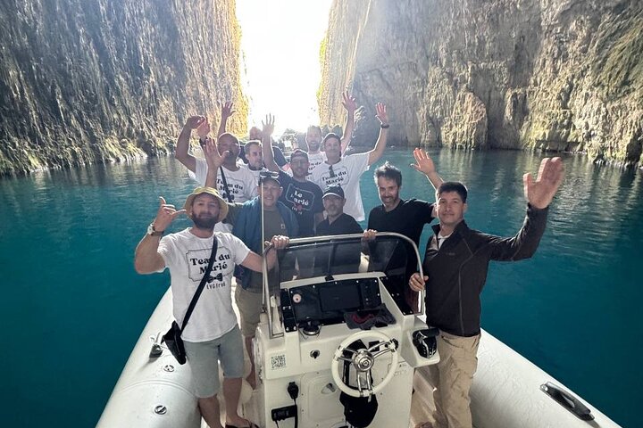 Panoramatur og snorkling i Haxhi Ali-grotten og Karaburun
