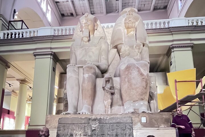 Visite privée VIP des pyramides de Gizeh et Sphinx au départ du port d'Alexandrie