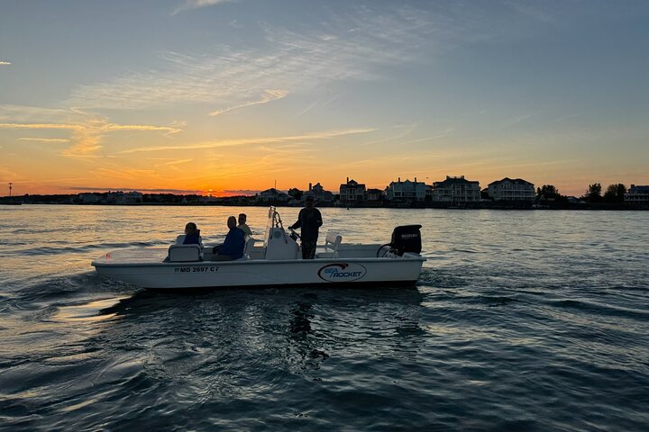 Crucero al atardecer por la bahía en Ocean City, MD
