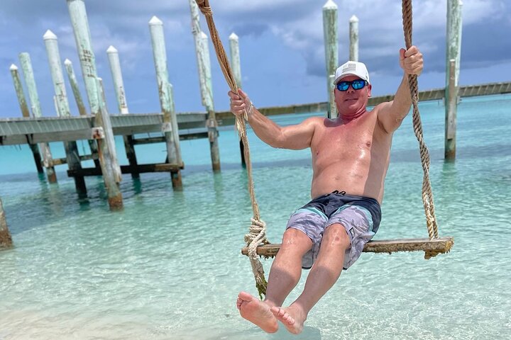 3 islands Tour with snorkelling ,Pigs, Turtles & beach club lunch