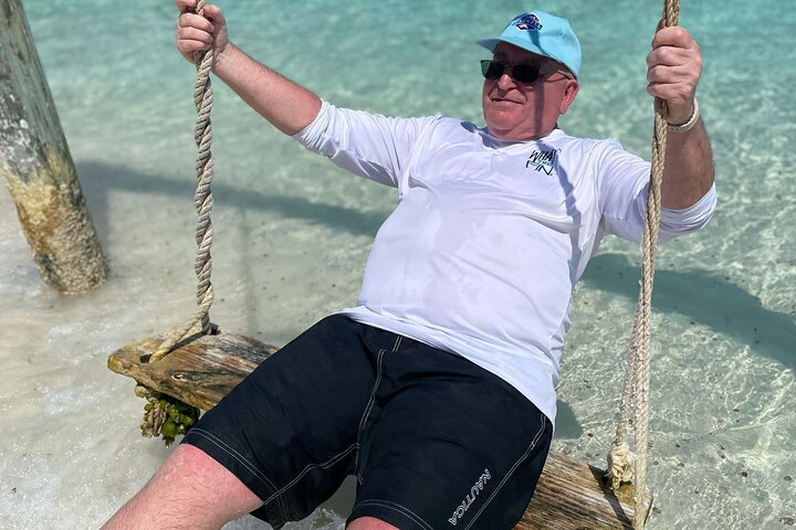3 islands Tour with snorkelling ,Pigs, Turtles & beach club lunch