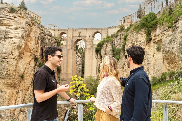 Tre byer på én dag: Cordoba, White Village & Ronda fra Sevilla