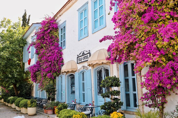 Alaçatı og Çeşme Chill Tour: Vibes, gater og snapshots