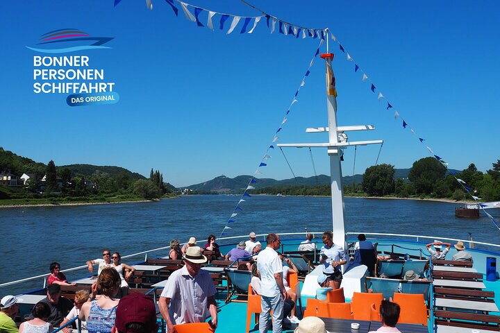 Recorrido turístico en barco desde Bonn a orillas del Rin hasta Linz