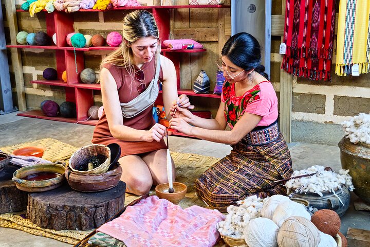 Desde Panajachel Navega y Descubre Pueblos del Lago de Atitlán