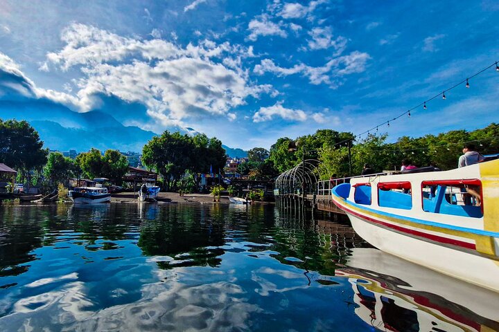 Desde Panajachel Navega y Descubre Pueblos del Lago de Atitlán