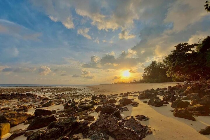 Phi Phi Early Bird & 4 Islands - Tagestour mit dem Schnellboot von Krabi