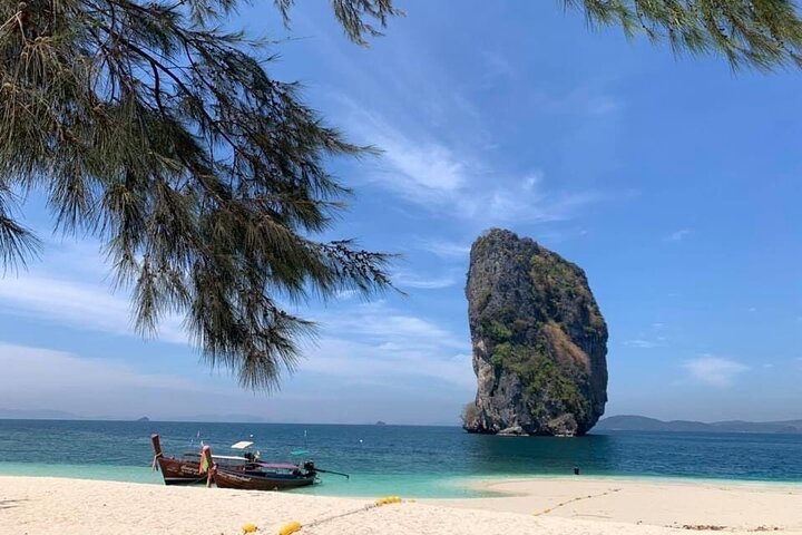 Phi Phi Early Bird & 4 Islands - Tagestour mit dem Schnellboot von Krabi