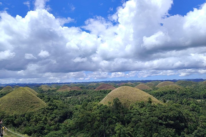 Bohol Countryside Tour till Chocolate Hills och Loboc River
