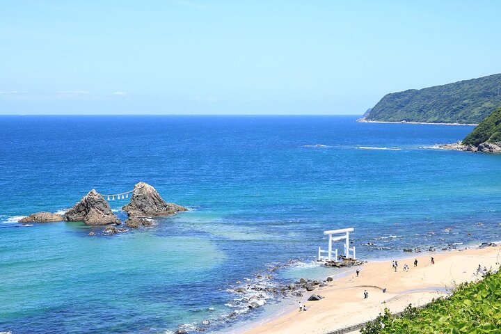 De Fukuoka Kyushu Itoshima Hidden Gems Day Tour