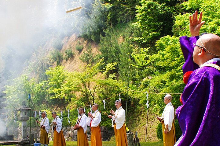 De Fukuoka Kyushu Itoshima Hidden Gems Day Tour