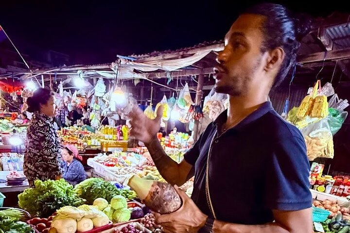 Den ultimative Phnom Penh mad tur af Tuk Tuk: 20 smagsprøver og drikkevarer