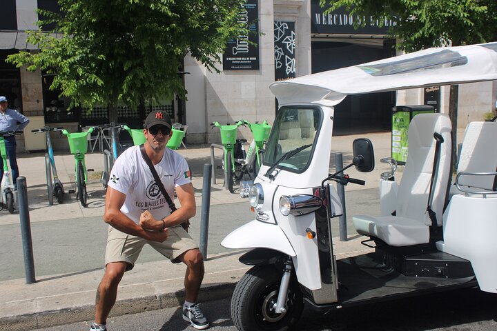 Lisbon: Customize Your Private Guided Visit by Eco Wheels Tours