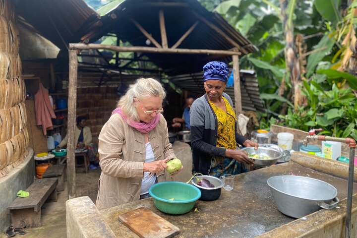 Tour del Kilimanjaro : Café, Cascada, Cuevas, almuerzo (Todo Incluido)