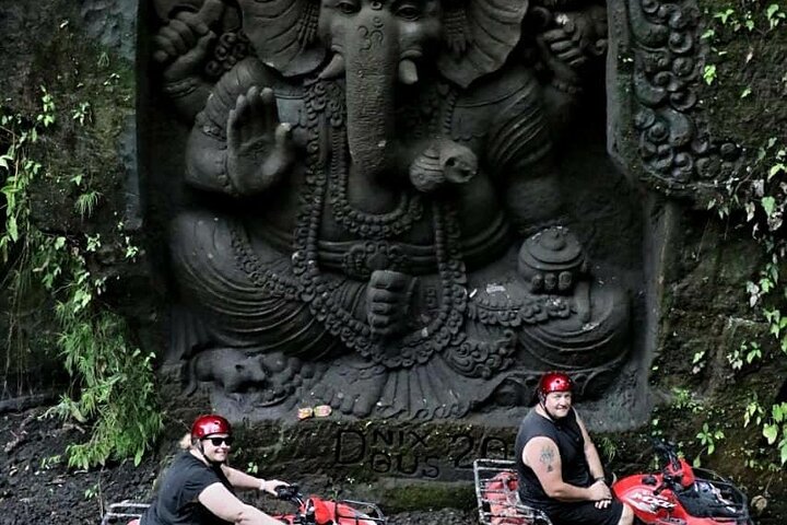 Bali ATV Fahrt Ubud Wasserfall, Reisfeld, Fluss, KingKong-Tempel Höhle
